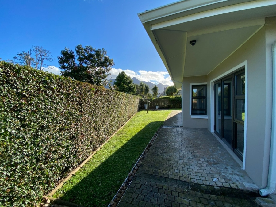 5 Bedroom Property for Sale in Highlands Western Cape